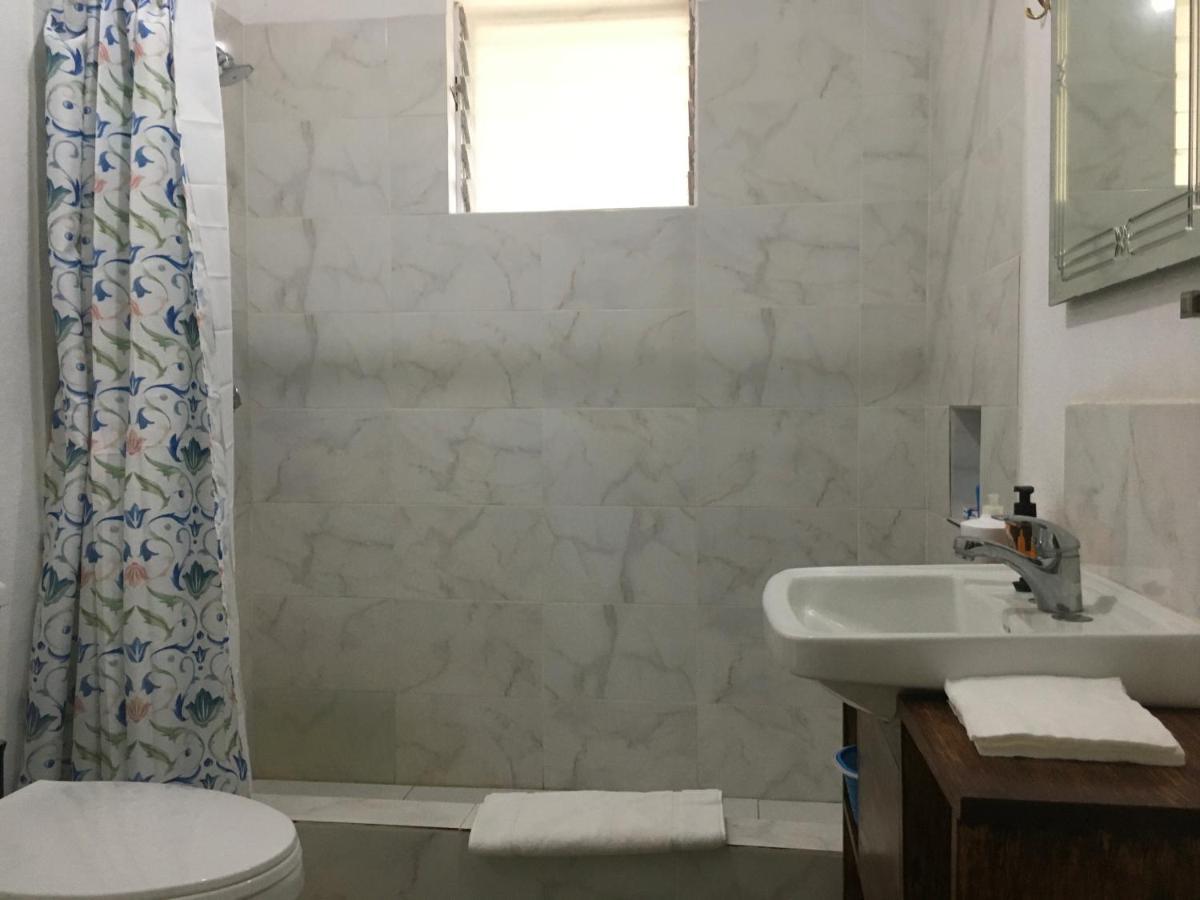 Ancella'S Garden Apartment-Beach-5Min Drive, 1 Hr Montego Bay, 25 Mins Ocho Rios, Continental Breakfast Runaway Bay Dış mekan fotoğraf